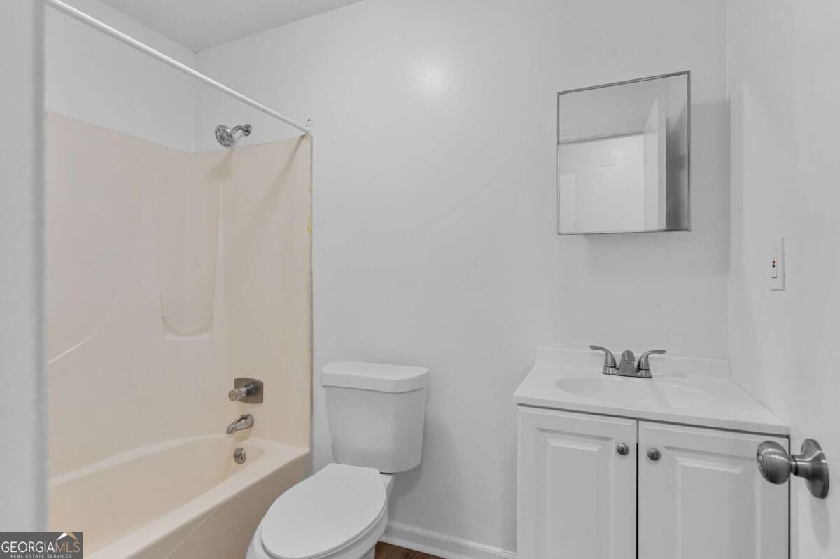 200 Tanglewood Drive # B Property Photo 11