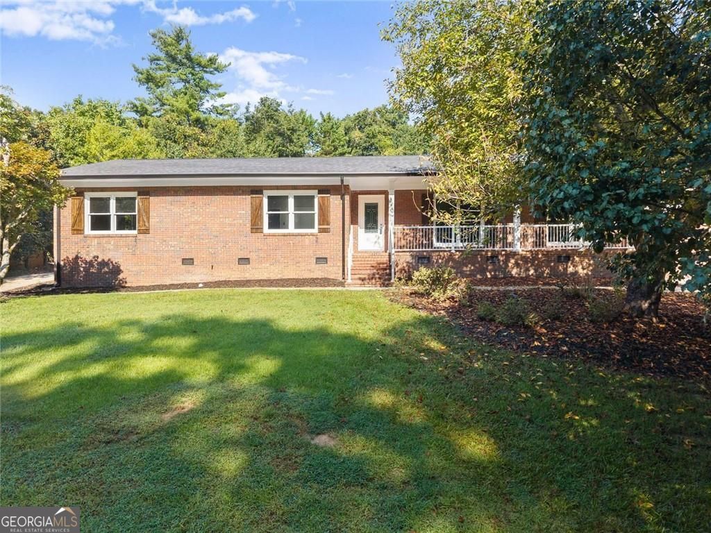 1492 Burns Drive Ne Property Photo 4