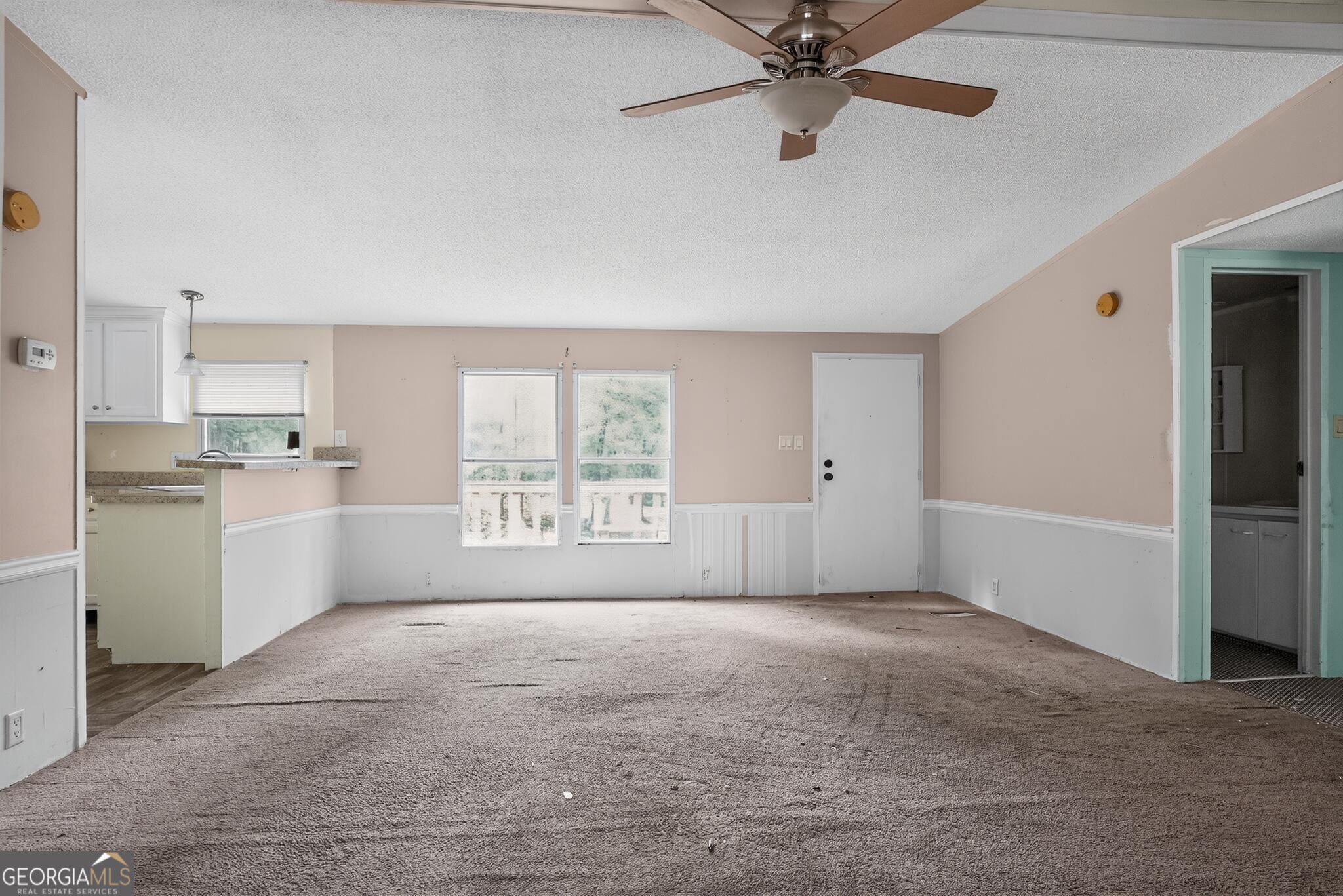 150 Country Creek Road Property Photo 8