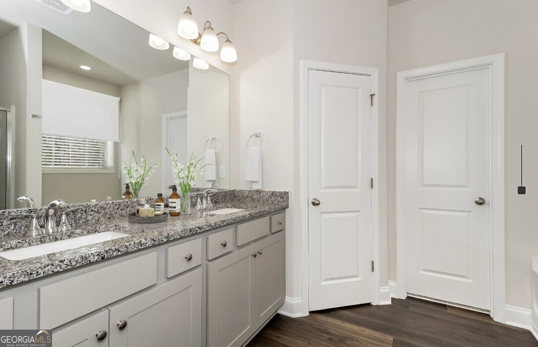 10 Silvercharm Way # 196 Property Photo 11