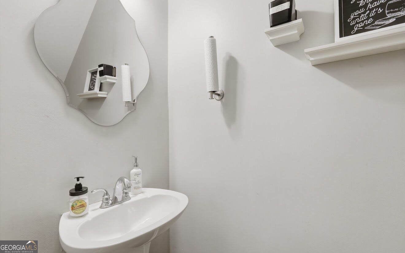 4908 Sierra Way Property Photo 15