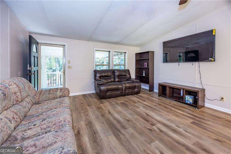 2339 Salem Church Road Property Photo 3