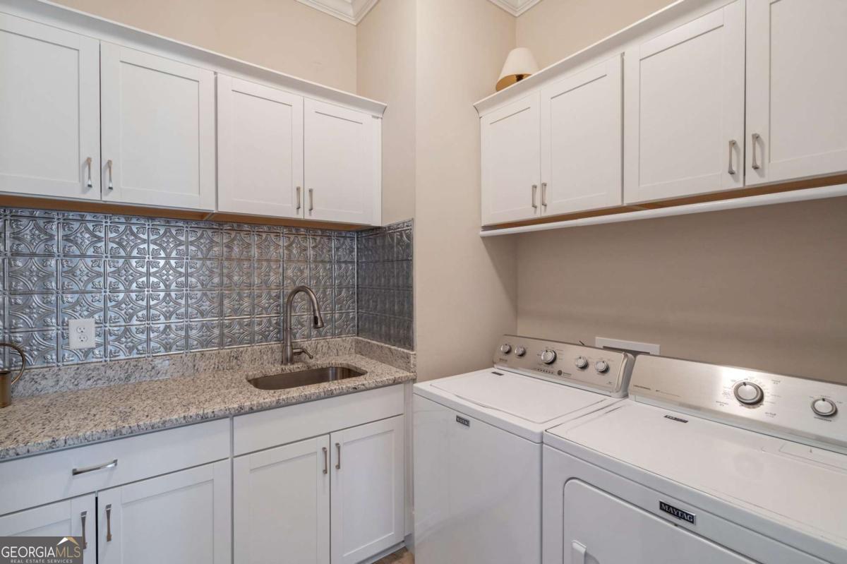 4082 Greenleffe Drive Property Photo 11