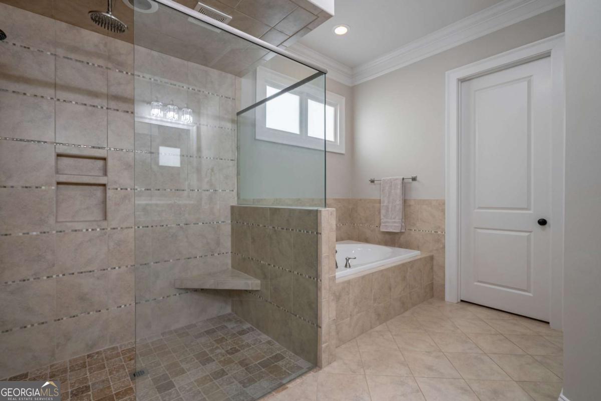 3790 Greenleffe Drive Property Photo 24