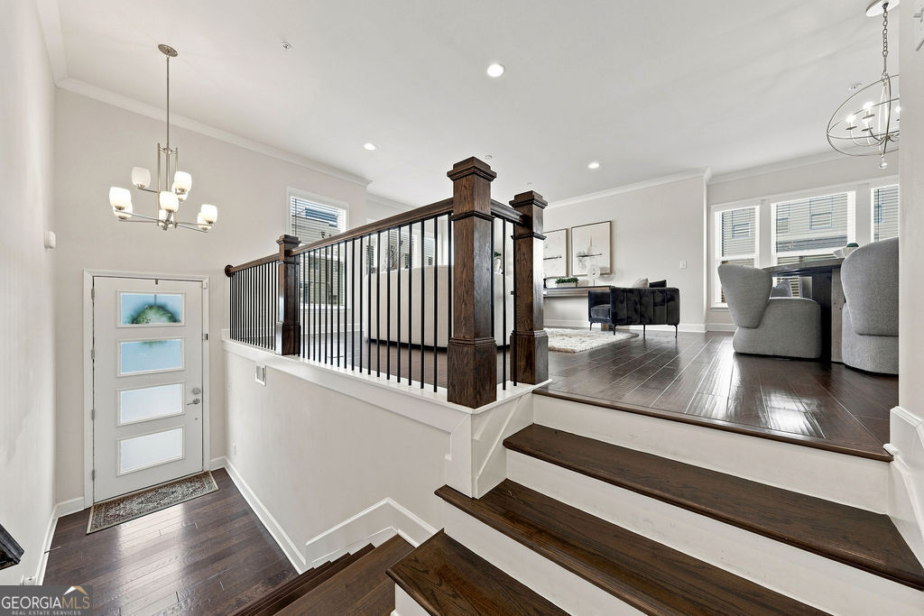2201 Croston Lane Property Photo 3