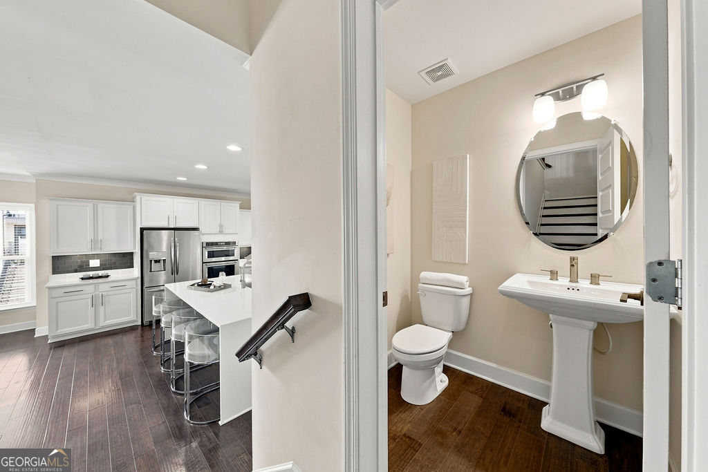 2201 Croston Lane Property Photo 17