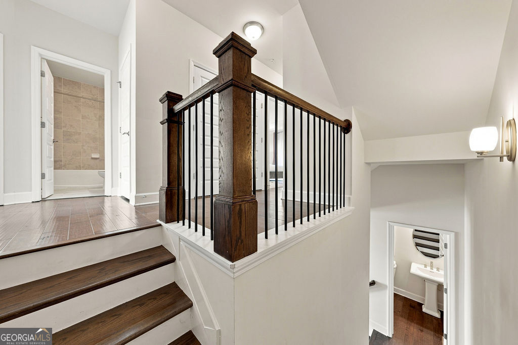 2201 Croston Lane Property Photo 18