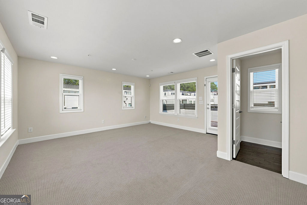 2201 Croston Lane Property Photo 29
