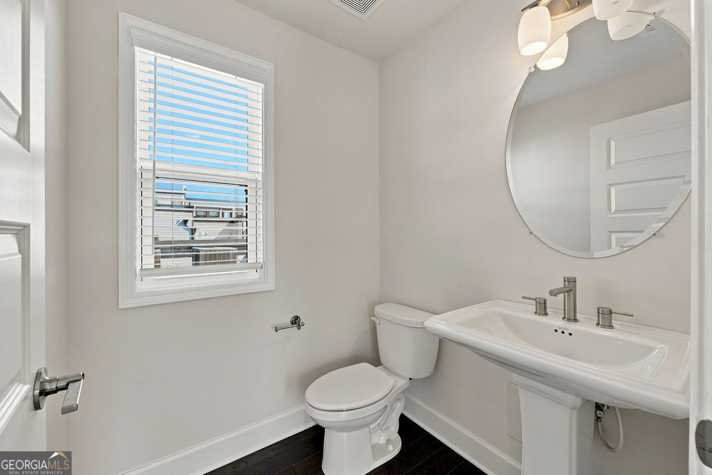 2201 Croston Lane Property Photo 30