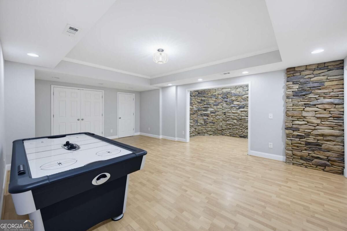 565 Greenview Terrace Property Photo 63