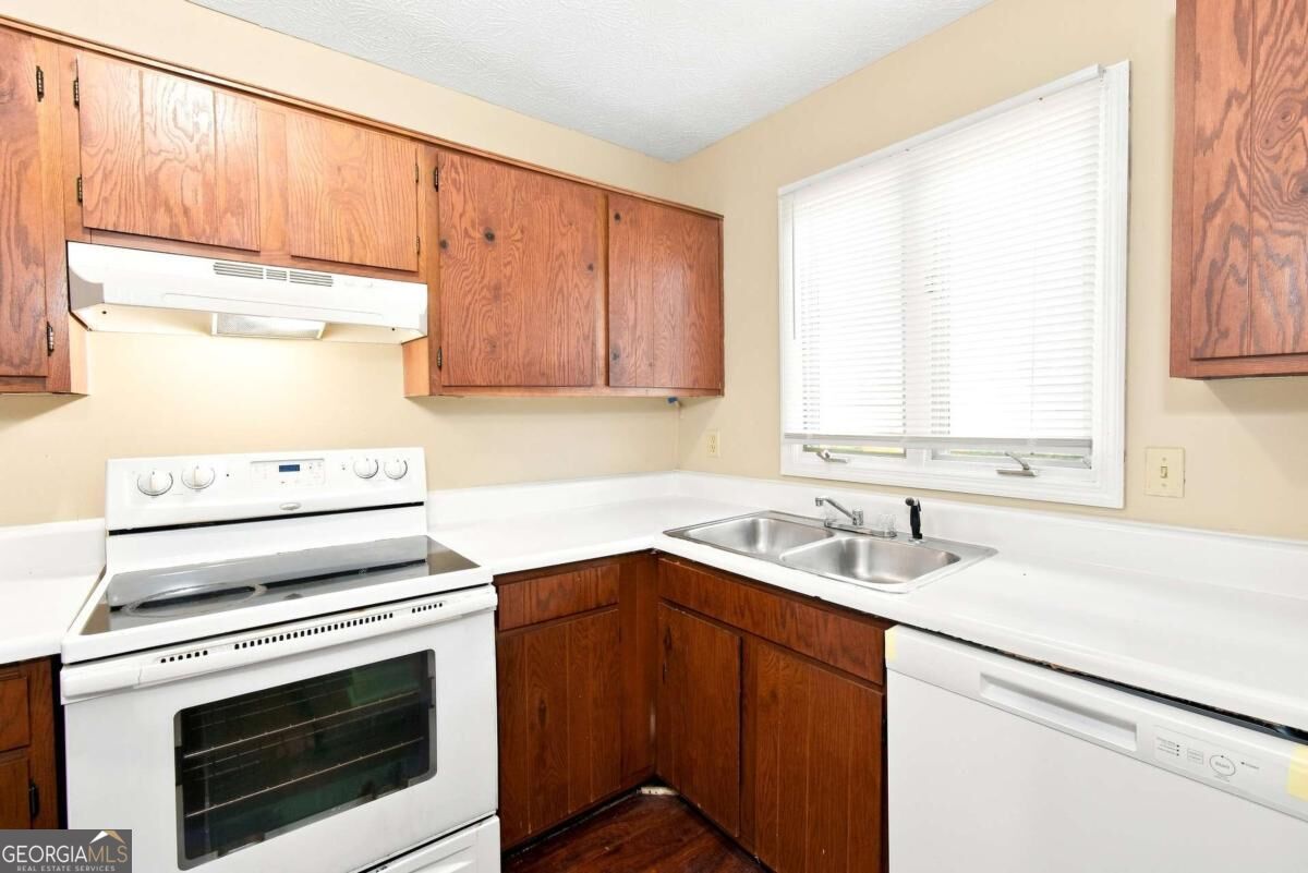 1678 Wynndowne Trail Se Property Photo 4