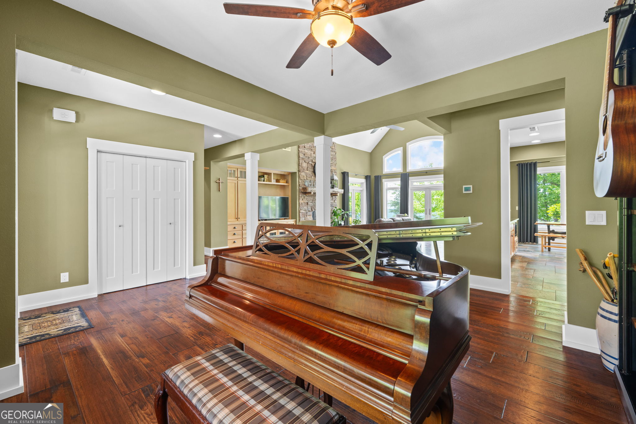 3099 Sunset Drive Property Photo 14