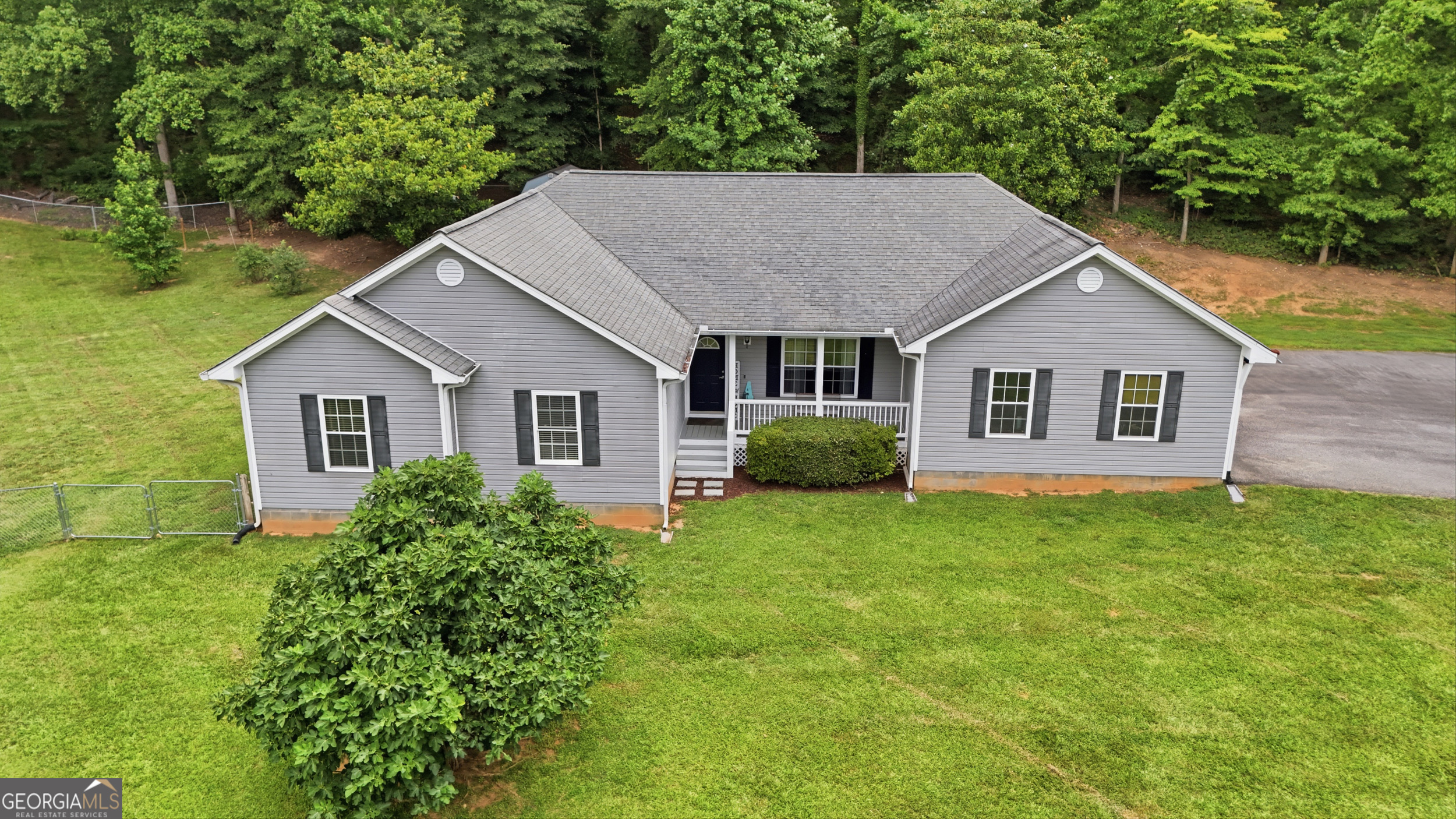 980 Falls Road Property Photo 1