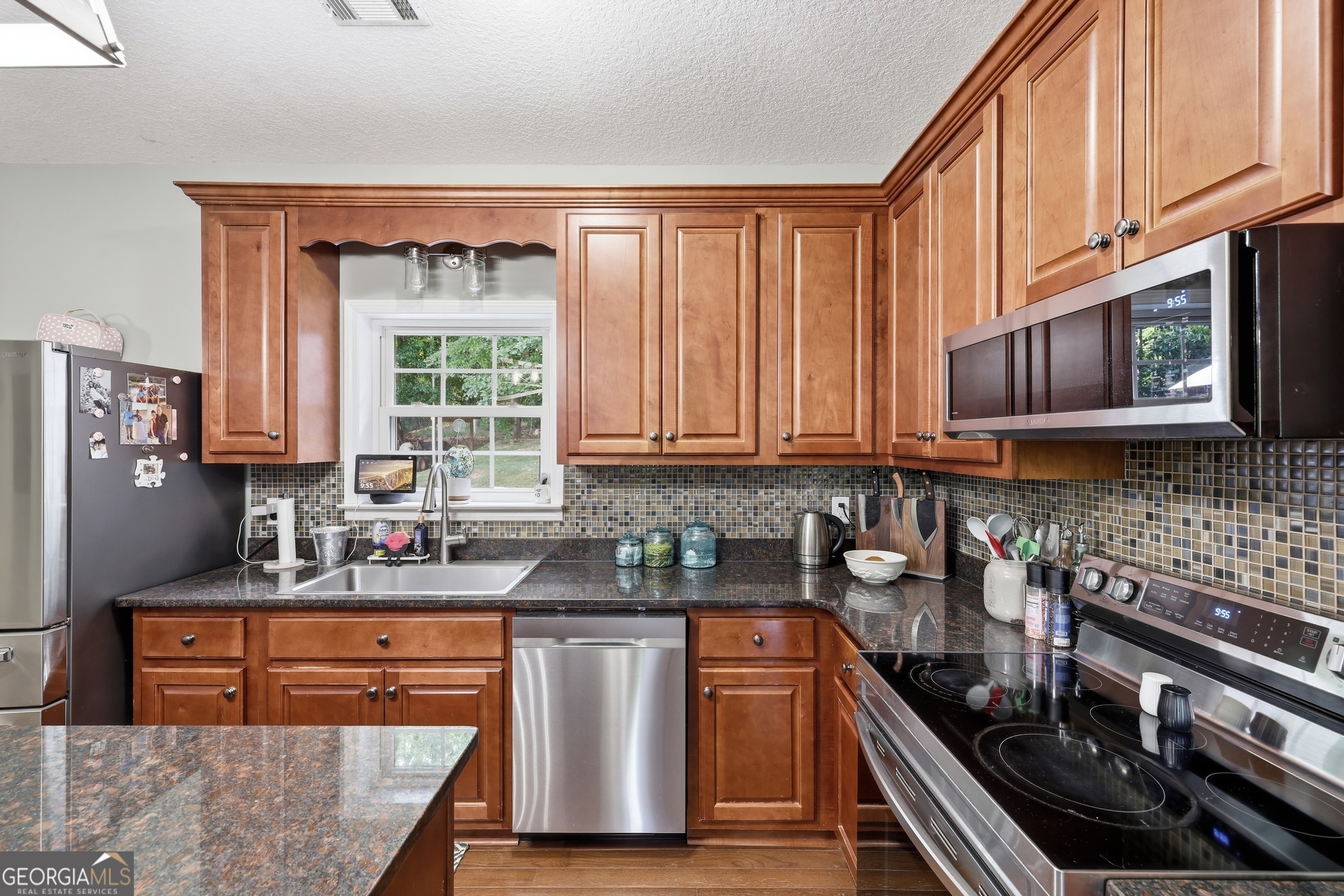 980 Falls Road Property Photo 11