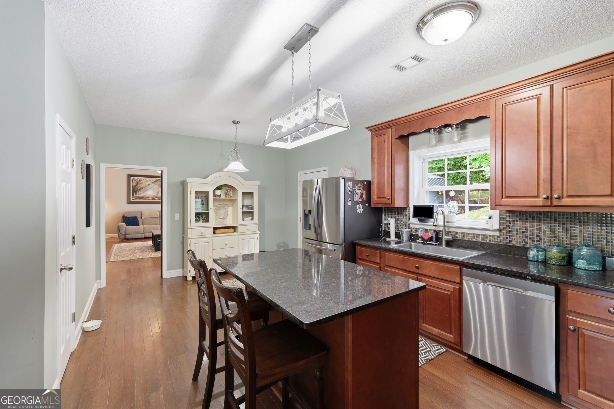 980 Falls Road Property Photo 12