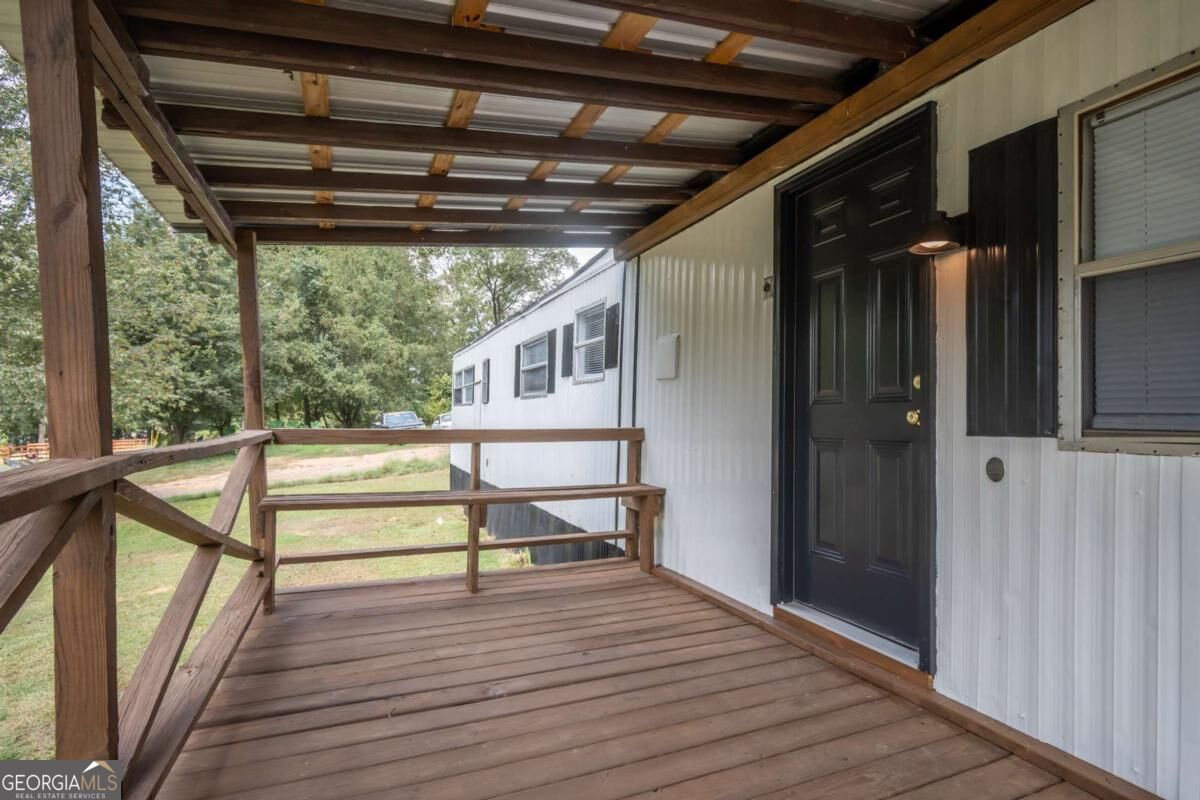 146 Amberly Drive Property Photo 3