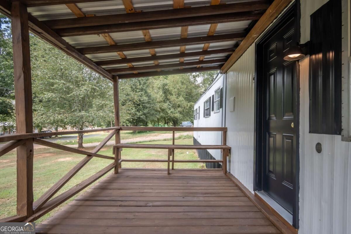 146 Amberly Drive Property Photo 4