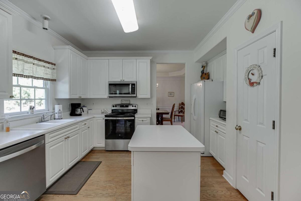 10850 Avian Drive Property Photo 13