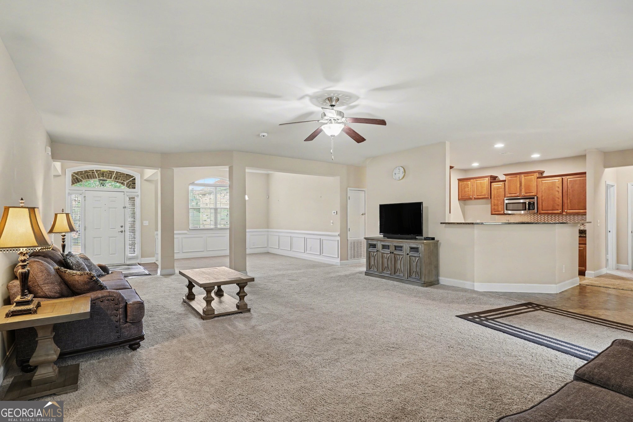 1024 Yorkshire Drive Property Photo 5