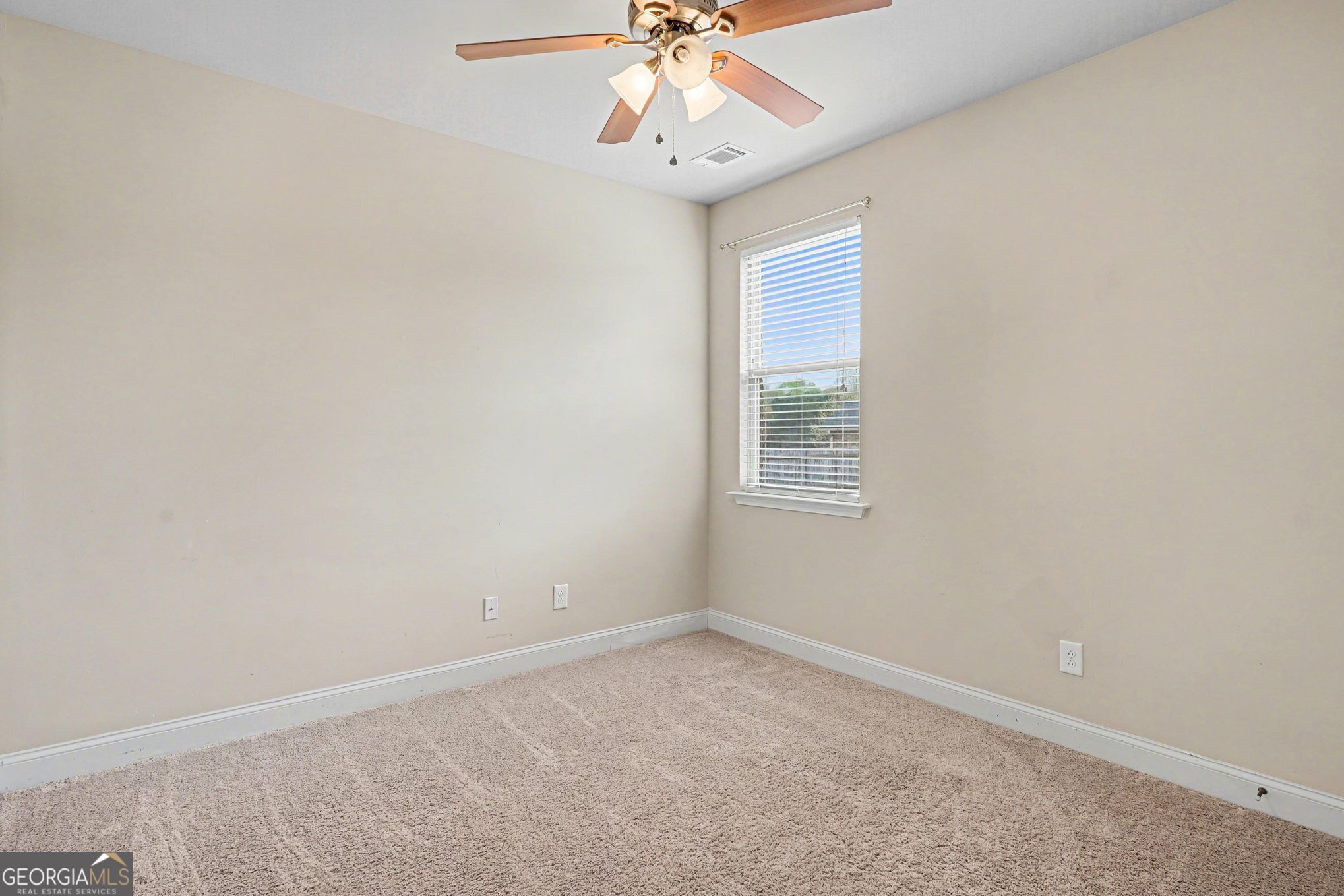 1024 Yorkshire Drive Property Photo 22