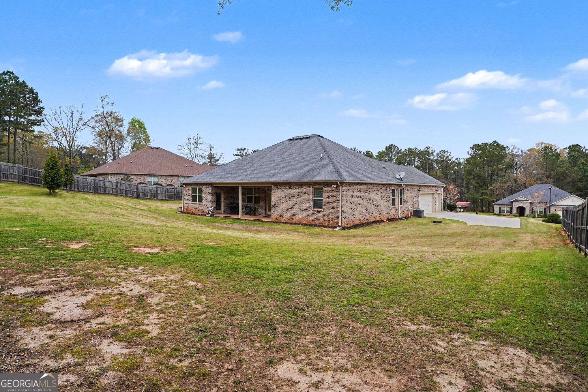 1024 Yorkshire Drive Property Photo 30