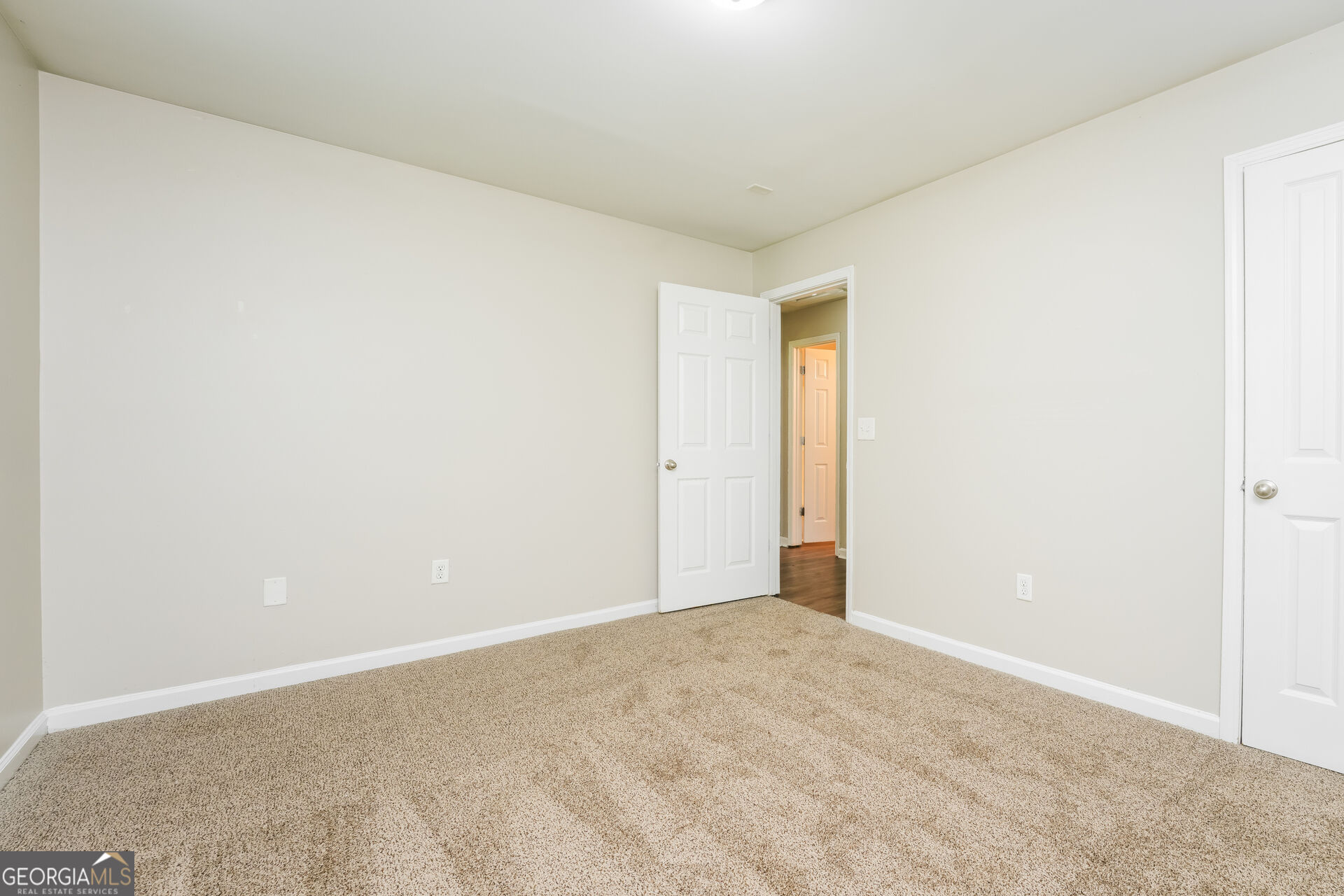 250 North Bluff Rd Property Photo 13