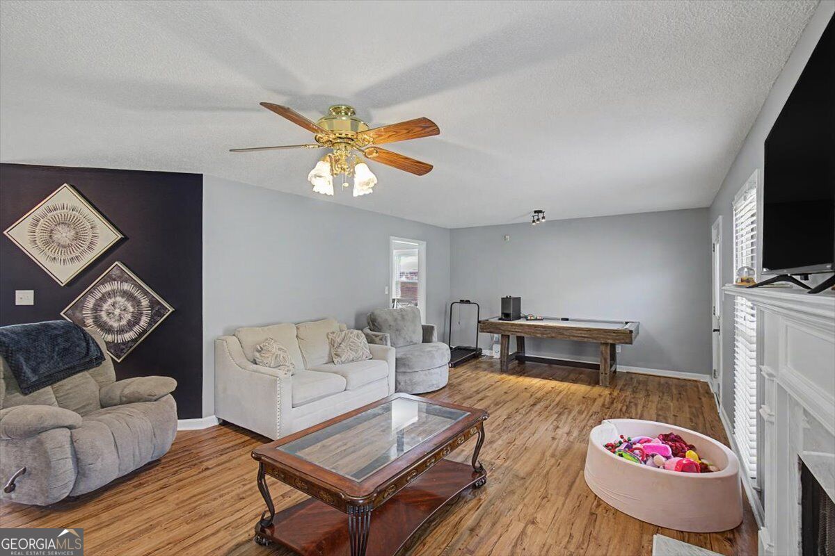 65 Windmill Drive Se Property Photo 5