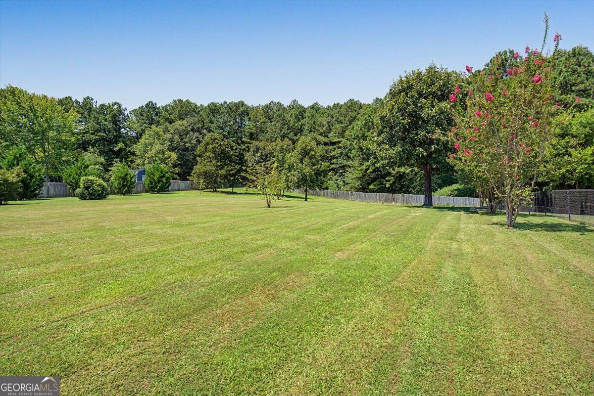 65 Windmill Drive Se Property Photo 18