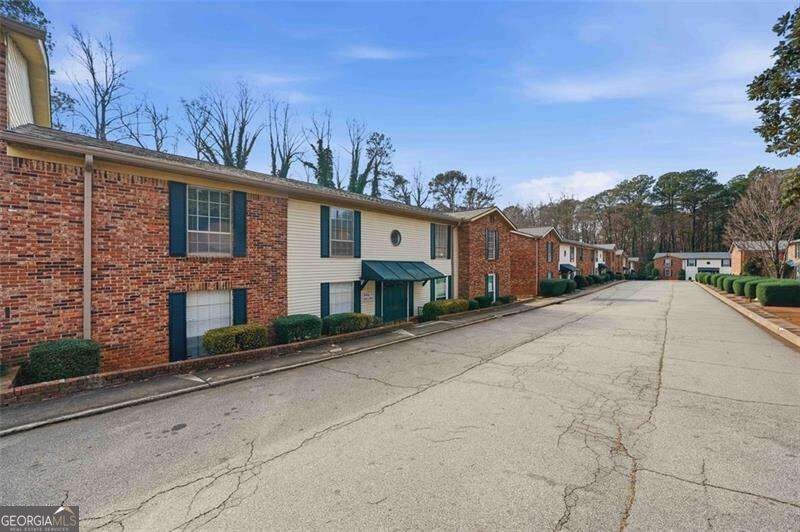 5506 Kingsport Drive Property Photo 1