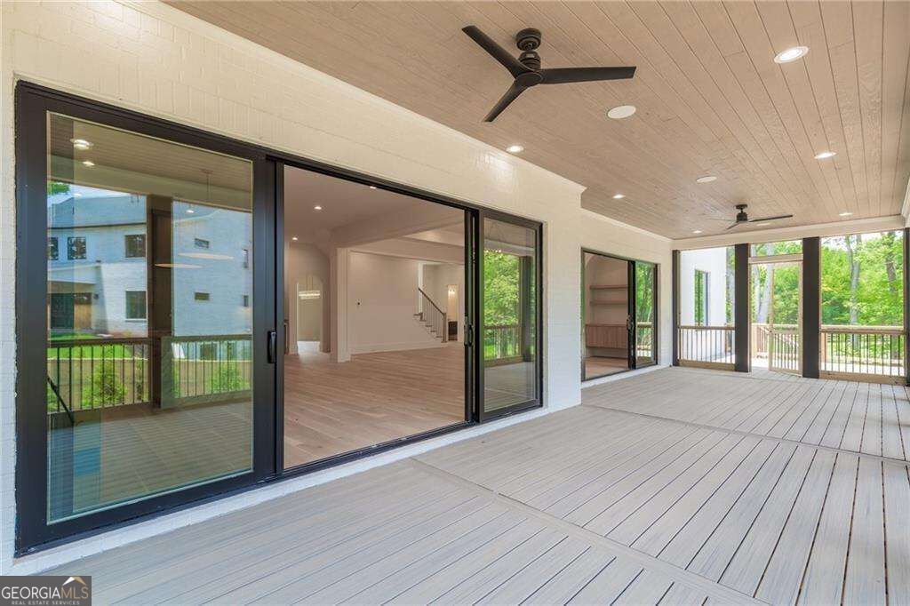 290 Christopher Robin Road Property Photo 14