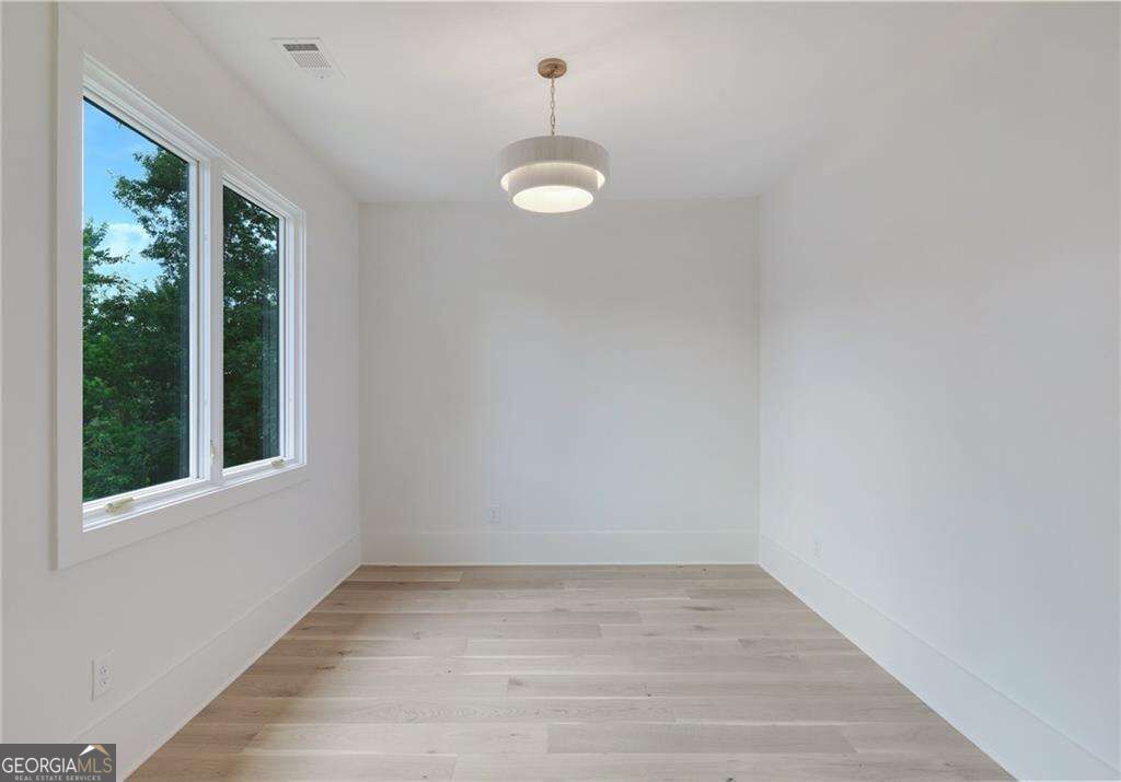 290 Christopher Robin Road Property Photo 36
