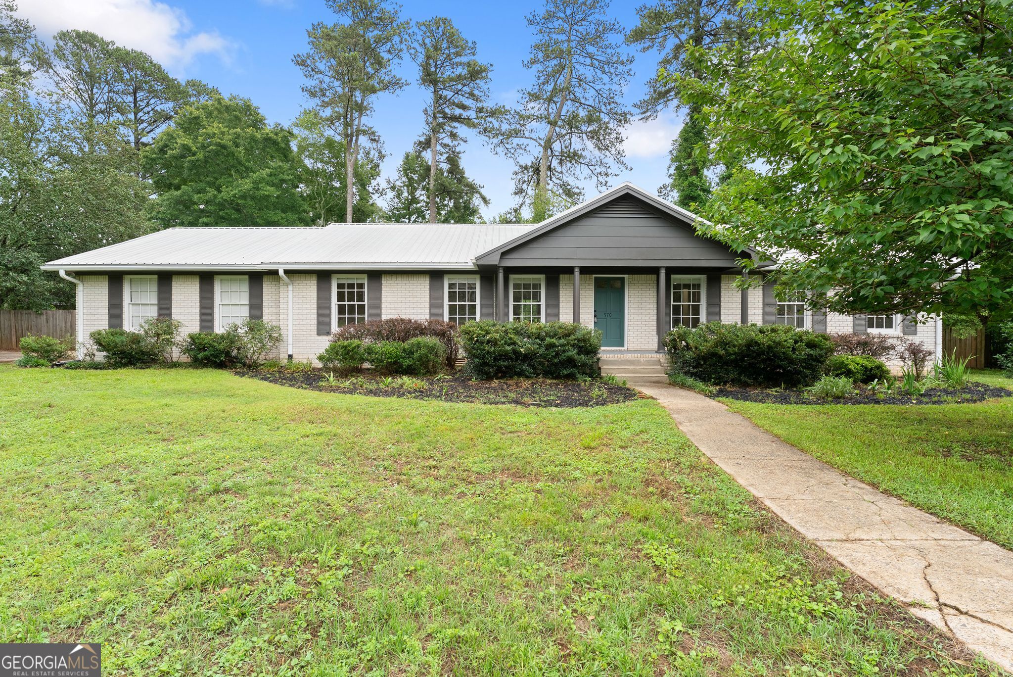 570 Cedar Creek Drive Property Photo 1