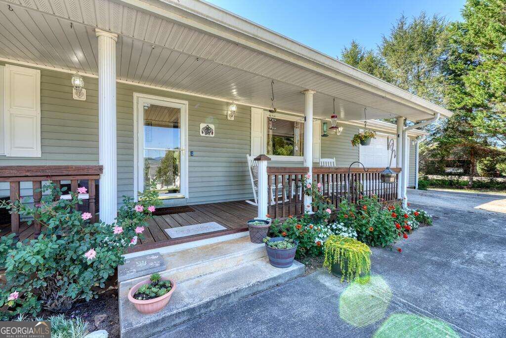 161&177 Butterfly Lane Property Photo 8