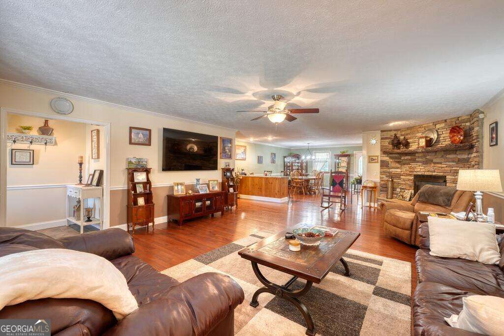 161&177 Butterfly Lane Property Photo 11