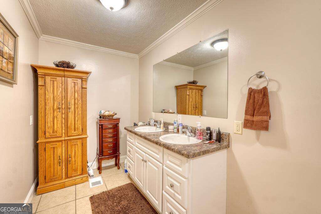 161&177 Butterfly Lane Property Photo 29