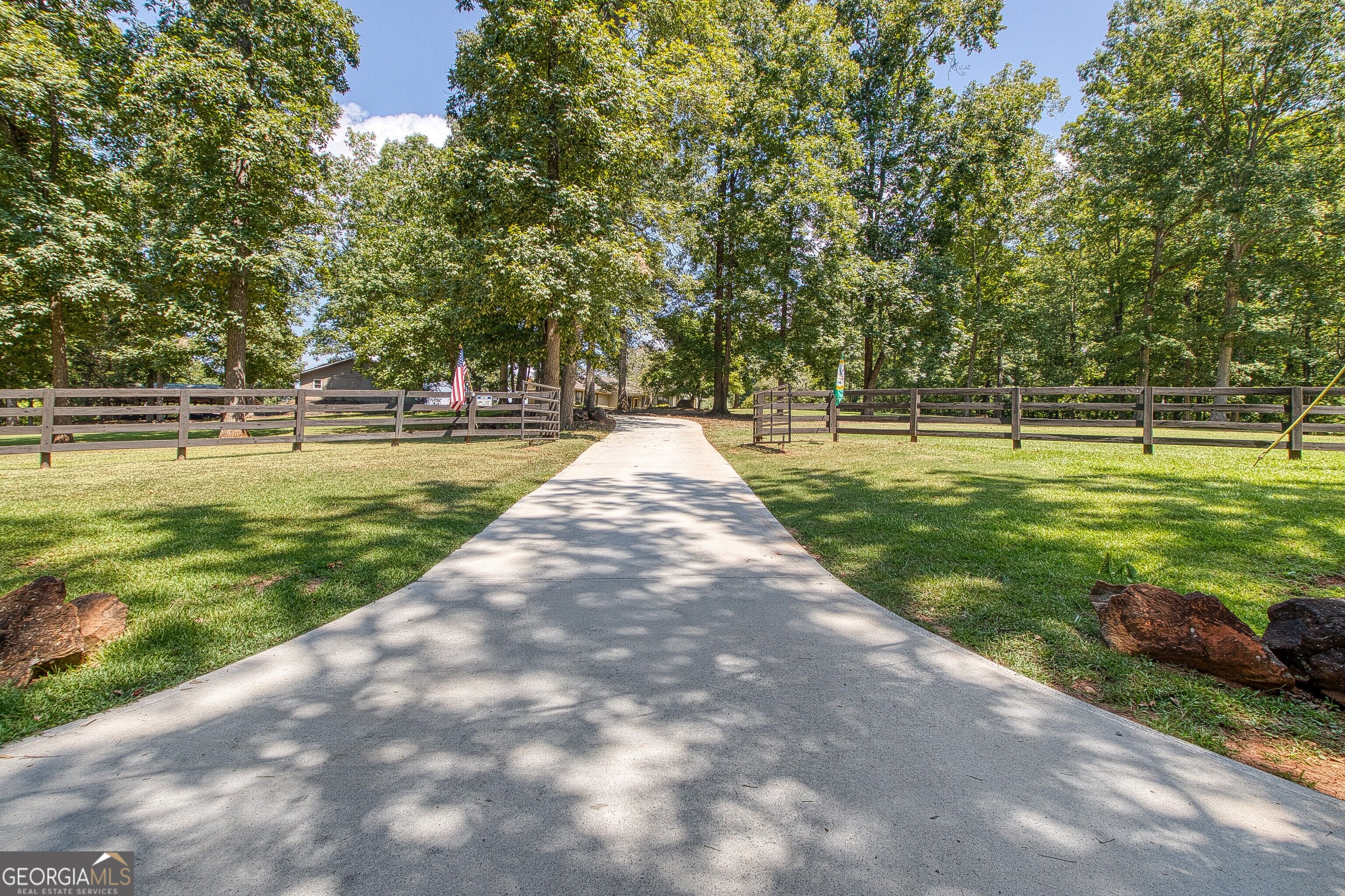 792 Fincher Road Property Photo 2