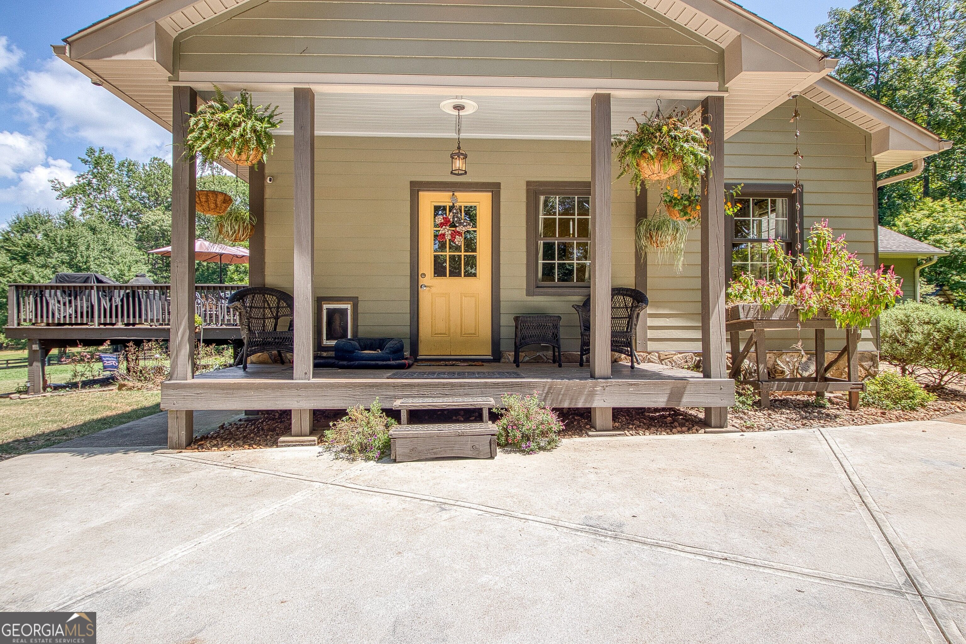 792 Fincher Road Property Photo 3