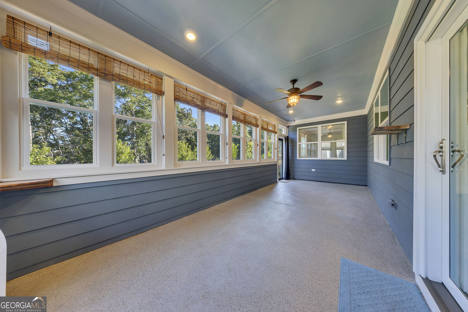 196 Hickory Bluffs Parkway Property Photo 35
