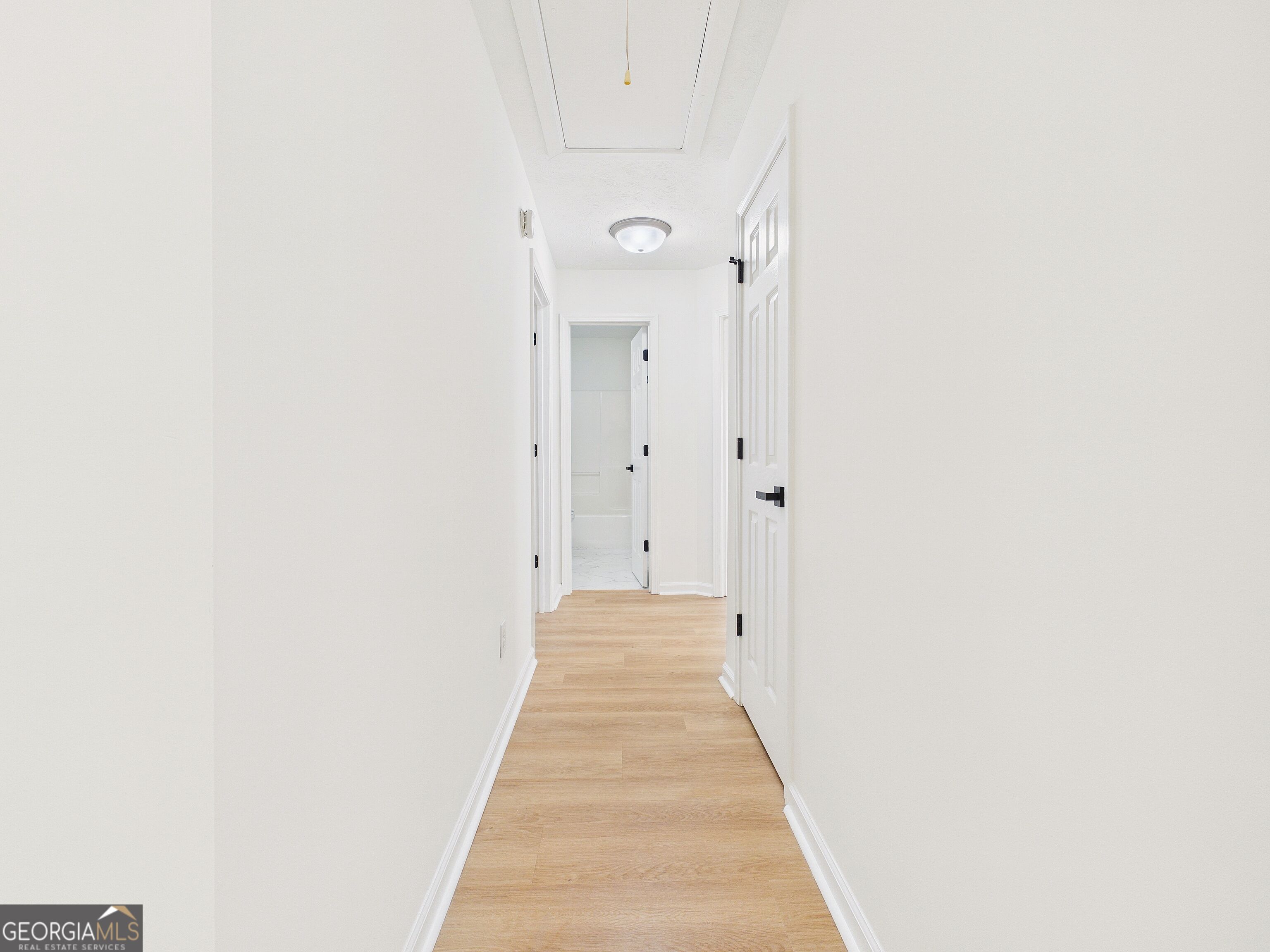 75 Lauren Overlook Property Photo 13