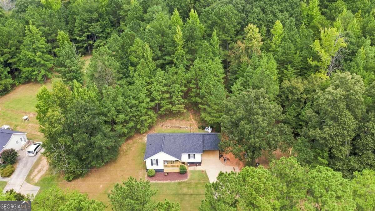 452 Parrish Road Property Photo 4