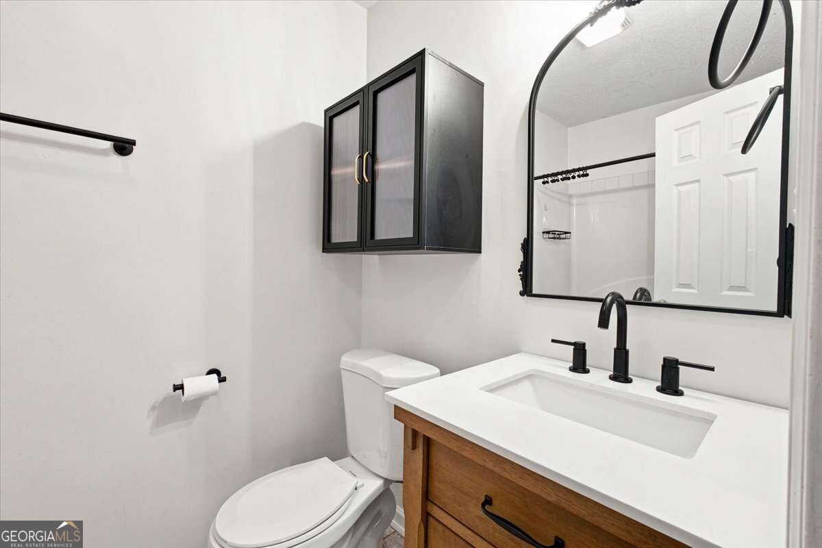 452 Parrish Road Property Photo 18