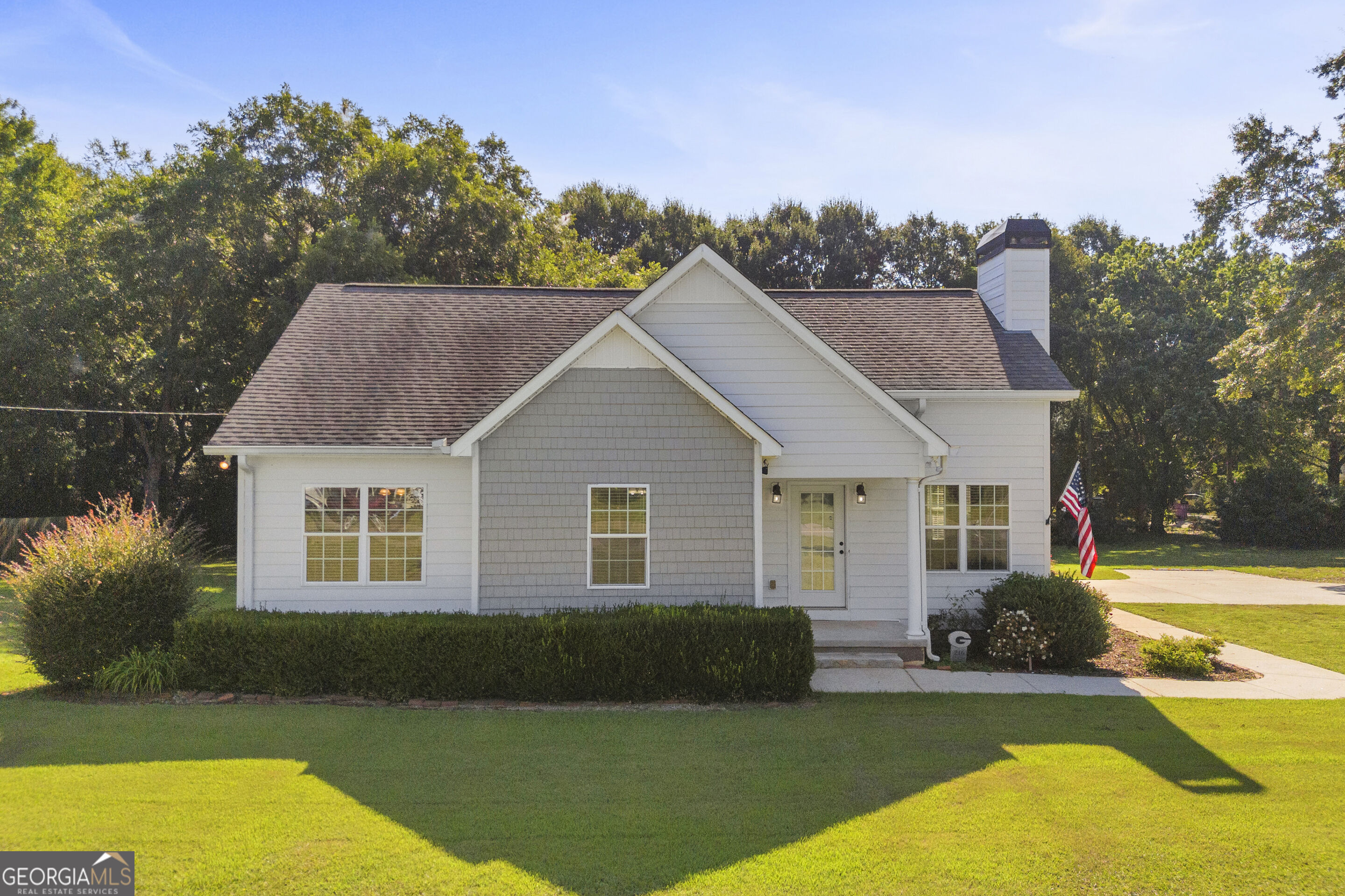 216 Yancey Road Property Photo 1