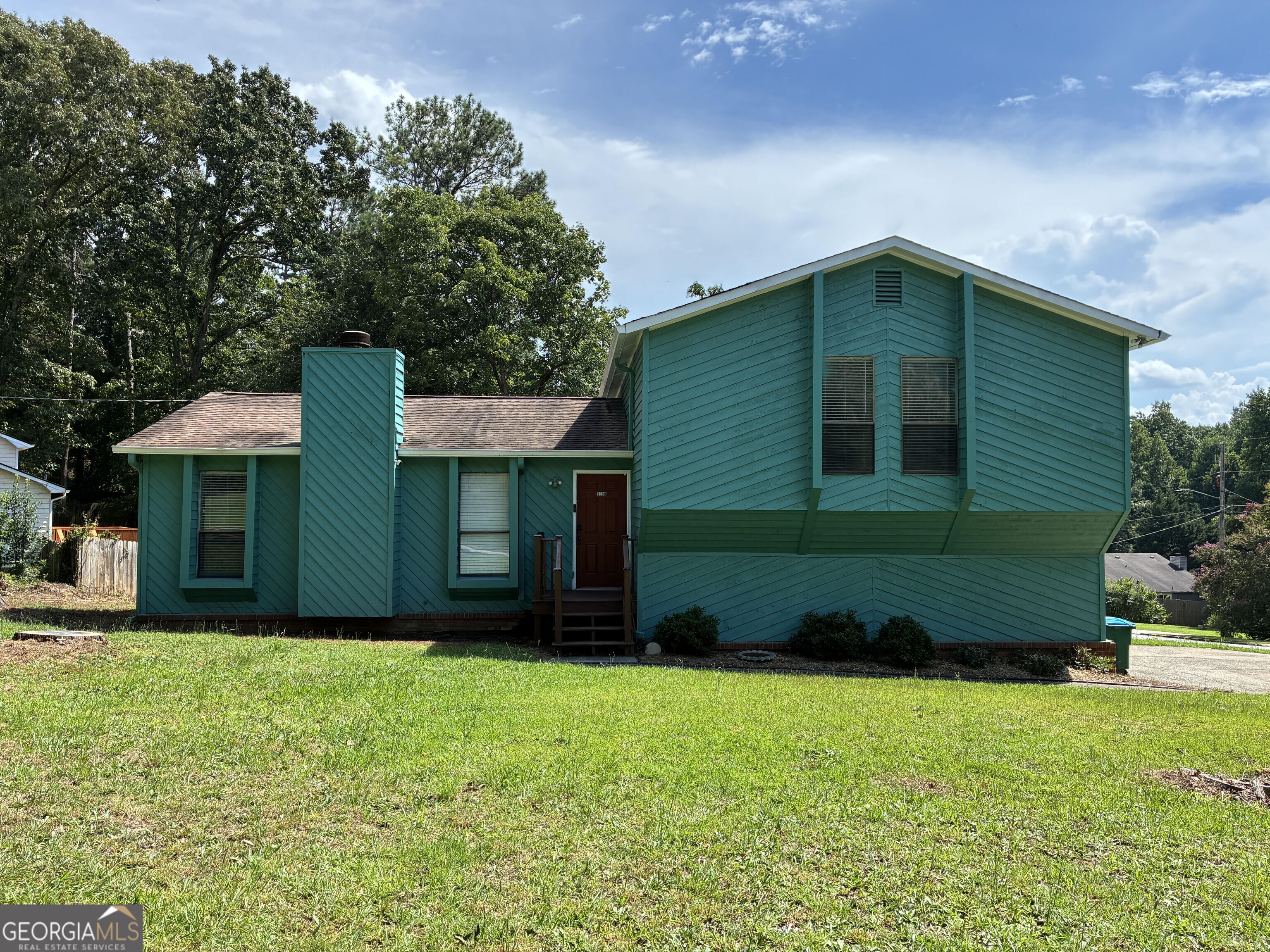 5098 Phillip Court Property Photo 1