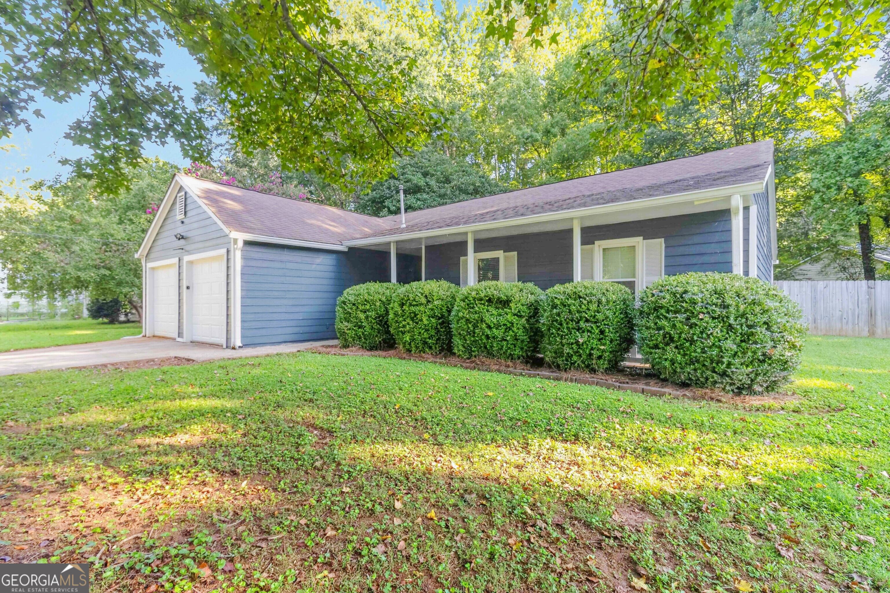 3820 Forsythia Way Property Photo 2