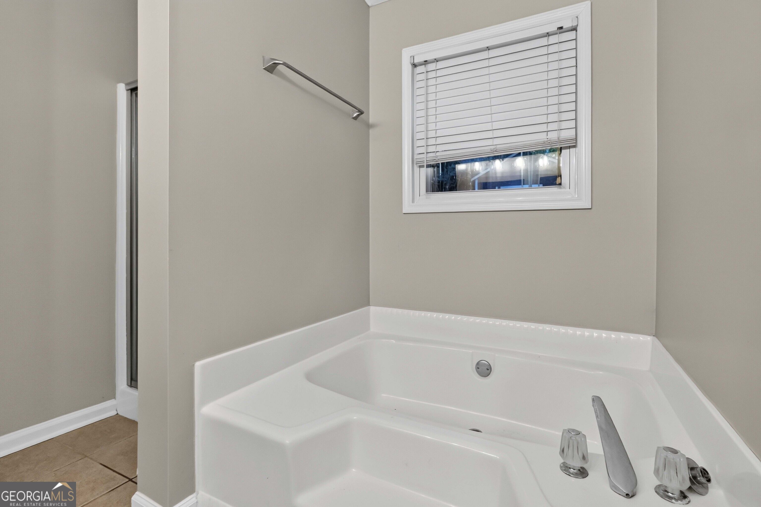 3820 Forsythia Way Property Photo 27