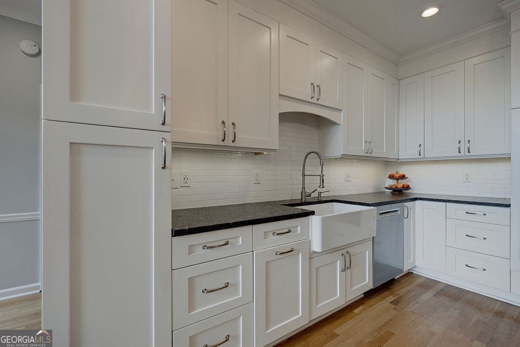 4728 Stirling Court Ne Property Photo 11