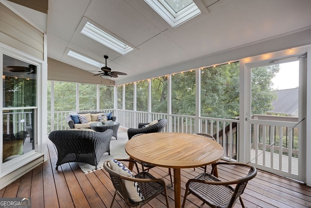 4728 Stirling Court Ne Property Photo 12