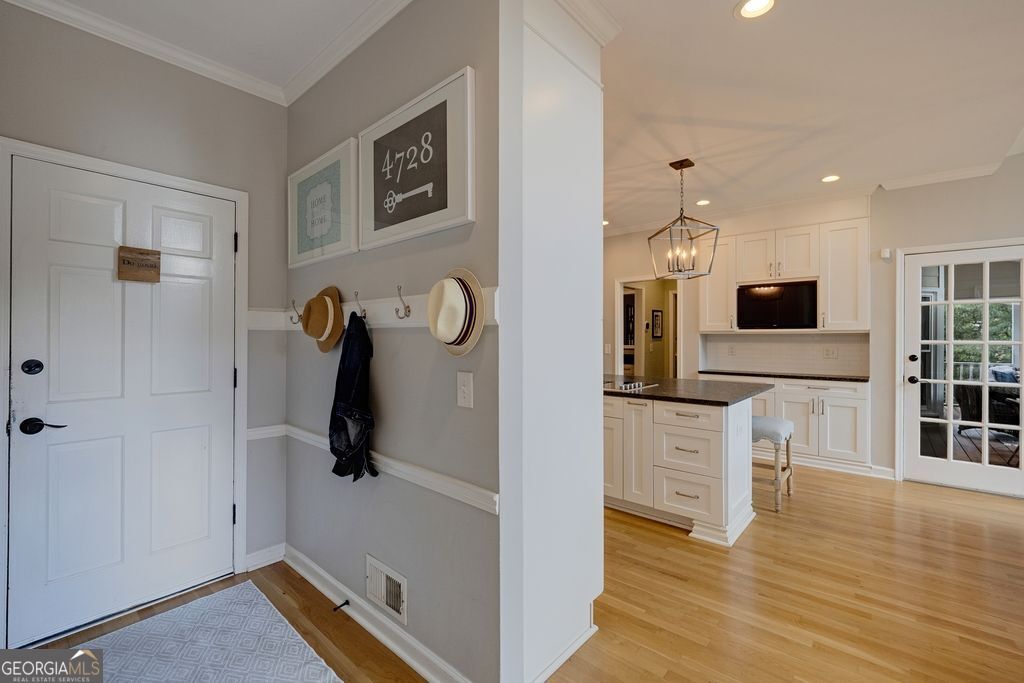 4728 Stirling Court Ne Property Photo 14