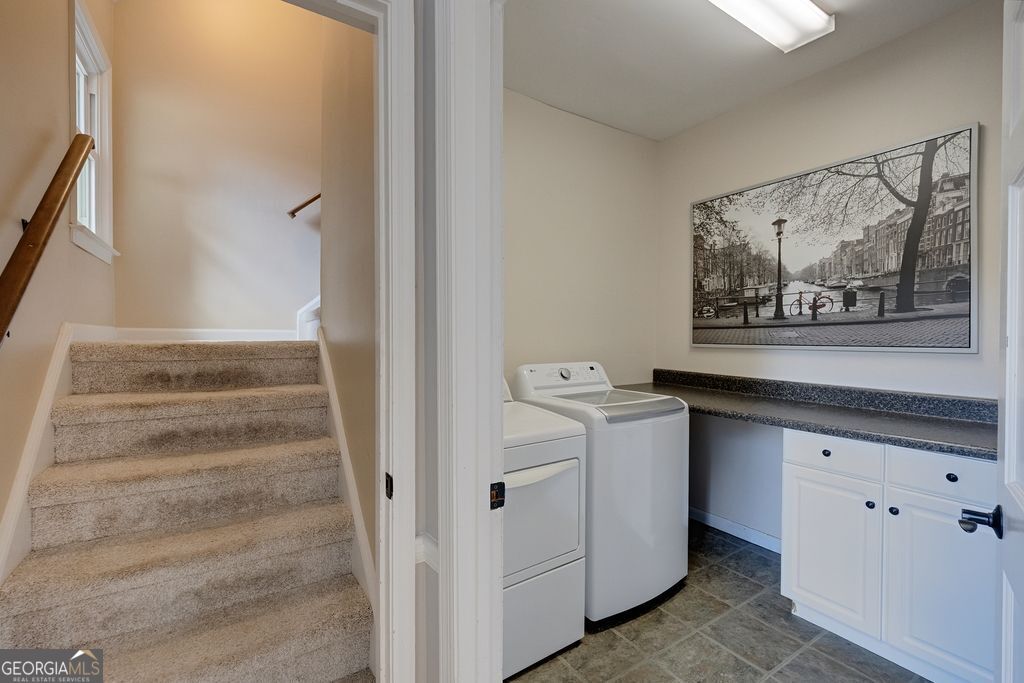 4728 Stirling Court Ne Property Photo 15