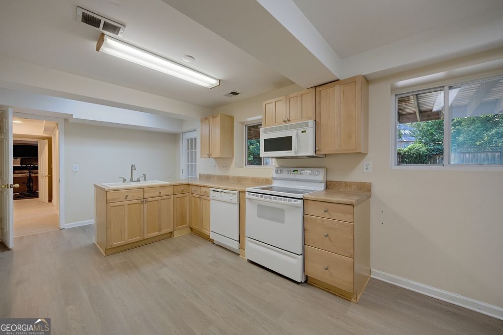 4728 Stirling Court Ne Property Photo 29